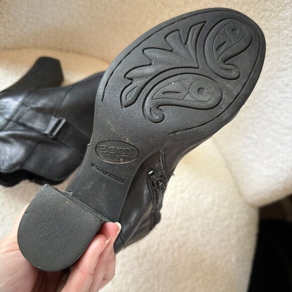 BORN black high-back flared heel ankle boots | 8.5-9 | leather 3" heel - Picture 4 of 13